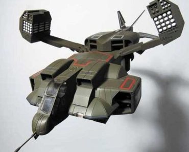 Dropship model shown in Aliens (1986) UD-4L Cheyyenne